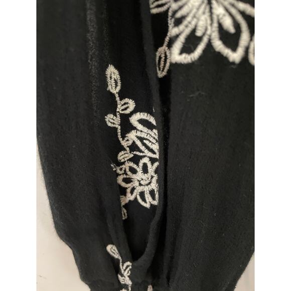 Xhilaration Black with Embroidered Flowers Split Sleeve Gauzy Mini Dress Large - Picture 9 of 9
